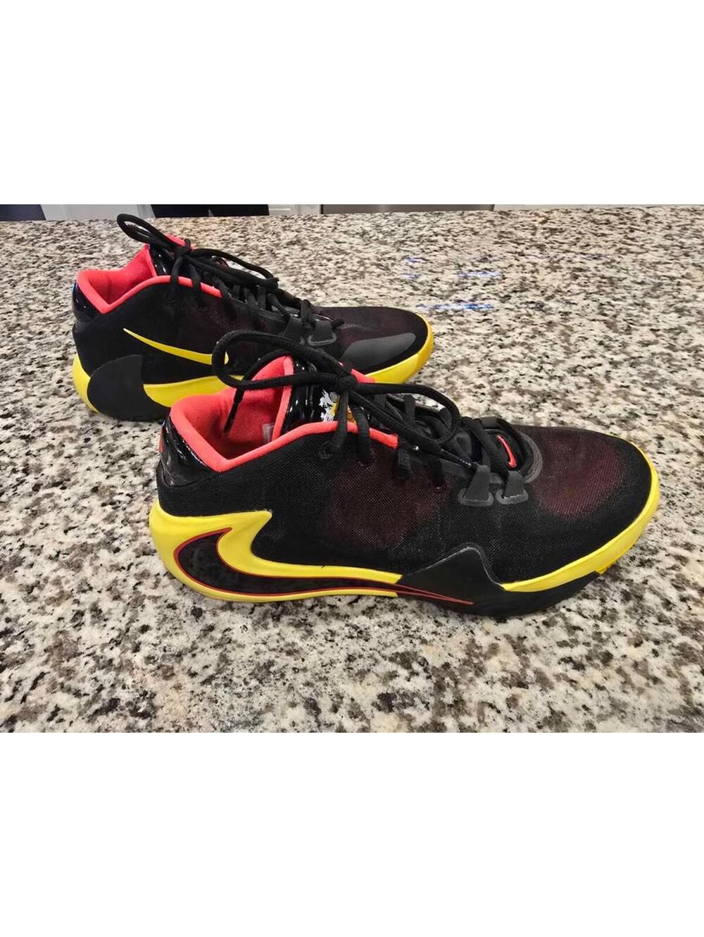 Nike Zoom Freak 1 Soul Glo Basketball Shoes Men's Size 11